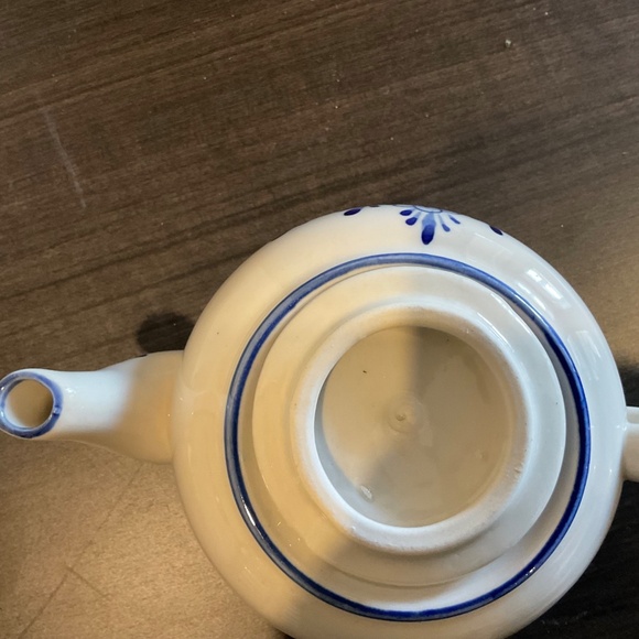 Tea pot - Picture 3 of 4